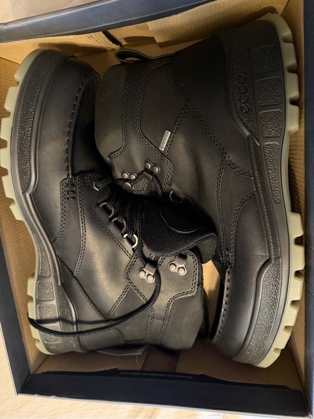 Ecco Men's Track 25 Moc Boot
